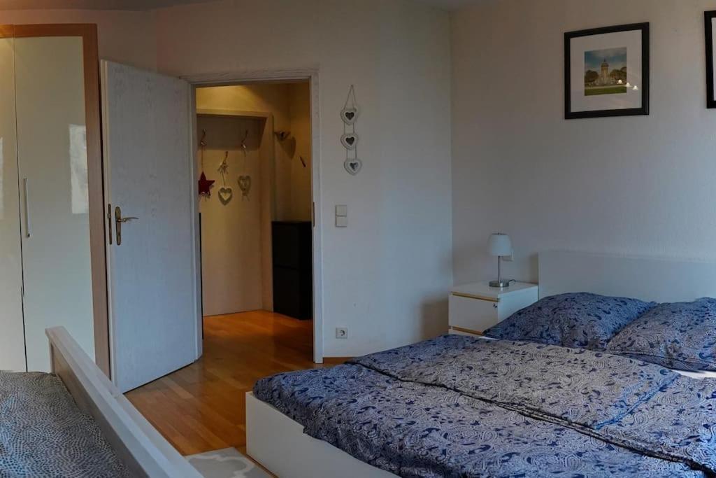 Grosse, Helle Wohnung Fuer Bis Zu 6 Personen Weinheim Luaran gambar